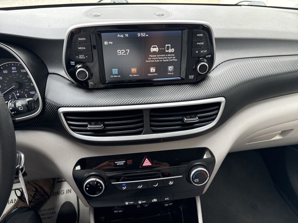2020 Hyundai Tucson SE