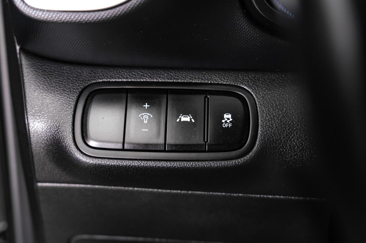 2020 Hyundai Venue SEL BLIND SPOT ASSIST LANE KEEP ASSIST FORWARD COLLISION ALERT SUNROOF REAR CAMERA Carrollton TX