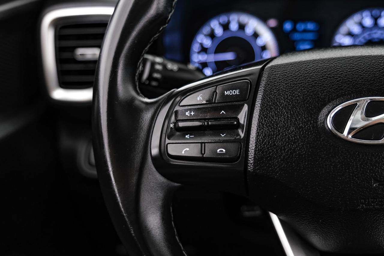 2020 Hyundai Venue SEL BLIND SPOT ASSIST LANE KEEP ASSIST FORWARD COLLISION ALERT SUNROOF REAR CAMERA Carrollton TX