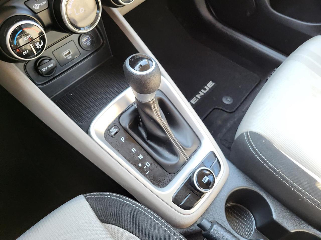2020 Hyundai Venue SEL IVT Beeville TX