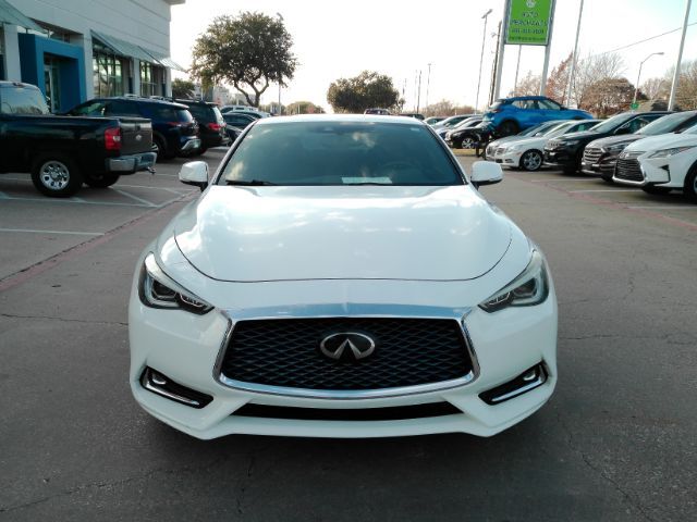 2020 INFINITI Q60 LUXE