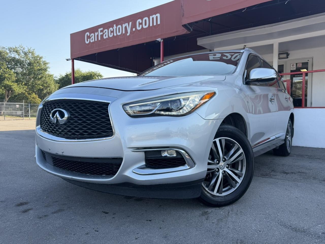 2020 INFINITI QX60 LUXE
