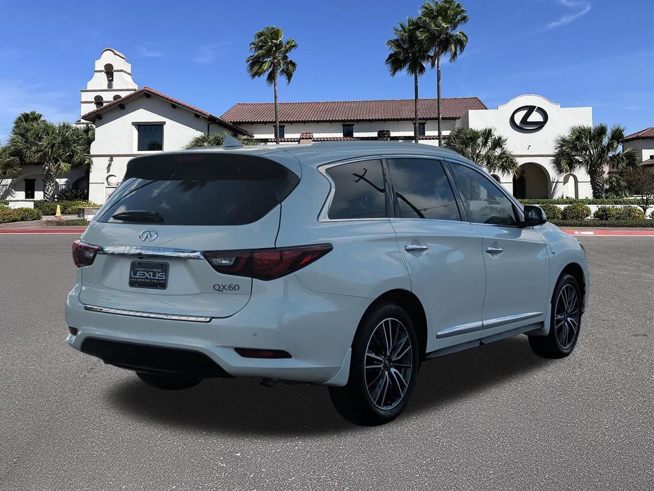 2020 INFINITI QX60 LUXE