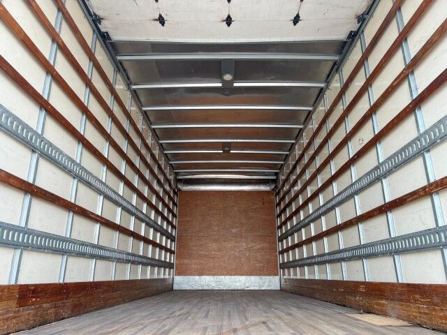 2020 International 4300 26' Dry Box Truck with 2,500 lbs. Lift Gate Miami FL