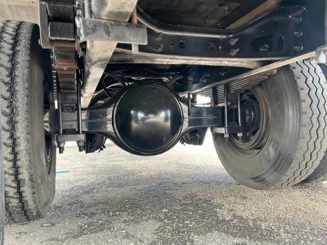 2020 International 4300 26' Dry Box Truck with 2,500 lbs. Lift Gate Miami FL