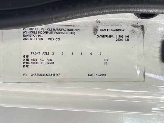 2020 International 4300 26' Dry Box Truck with 2,500 lbs. Lift Gate Miami FL