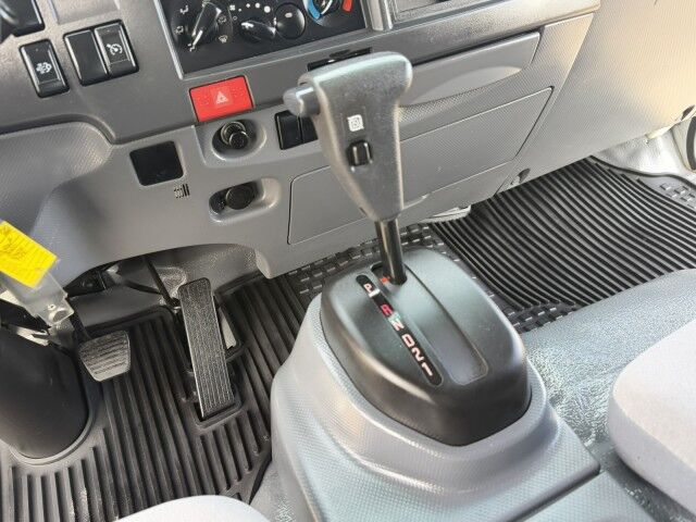 2020 Isuzu NRR 16' Box Truck with 2,500lbs. Lift Gate Homestead FL