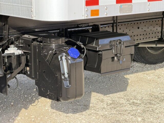 2020 Isuzu NRR 16' Box Truck with 2,500lbs. Lift Gate Homestead FL