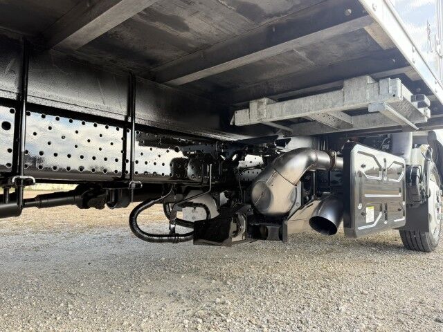 2020 Isuzu NRR 16' Box Truck with 2,500lbs. Lift Gate Homestead FL