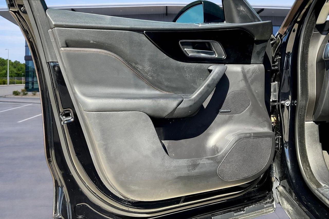 2020 JAGUAR F-PACE PRESTIGE Houston TX