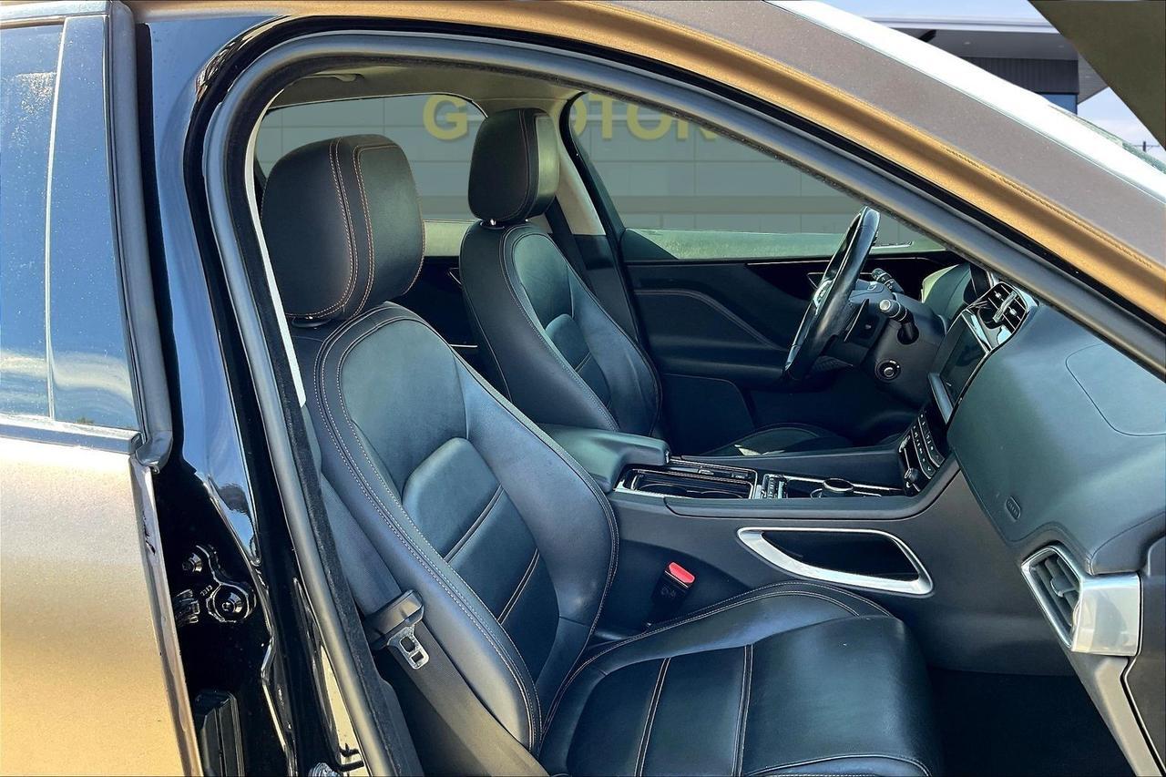 2020 JAGUAR F-PACE PRESTIGE Houston TX