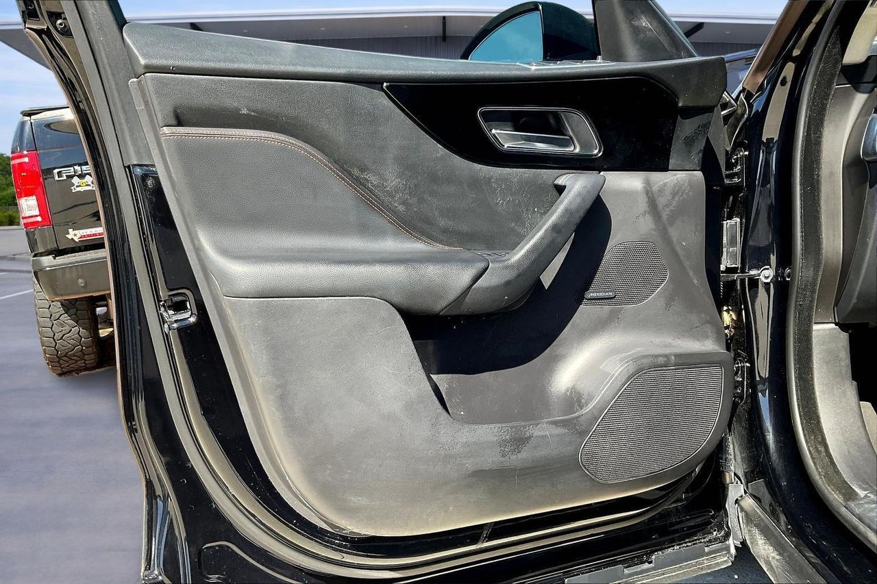 2020 JAGUAR F-PACE PRESTIGE Houston TX