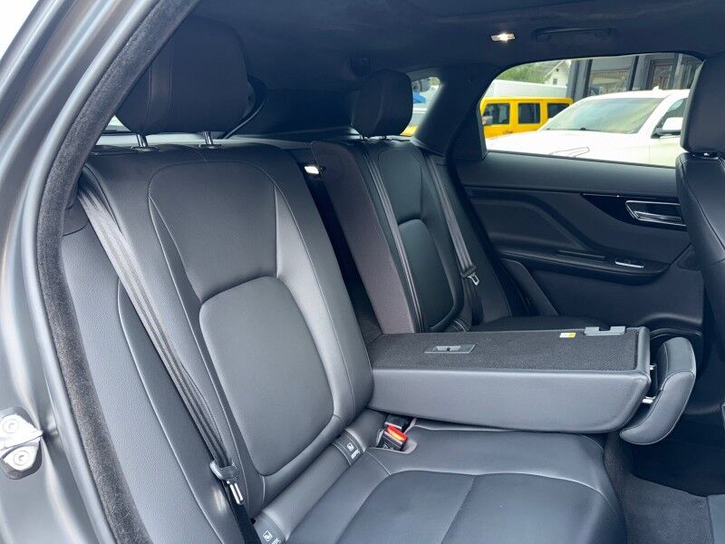 2020 Jaguar F-PACE 25t Premium AWD Arlington VA
