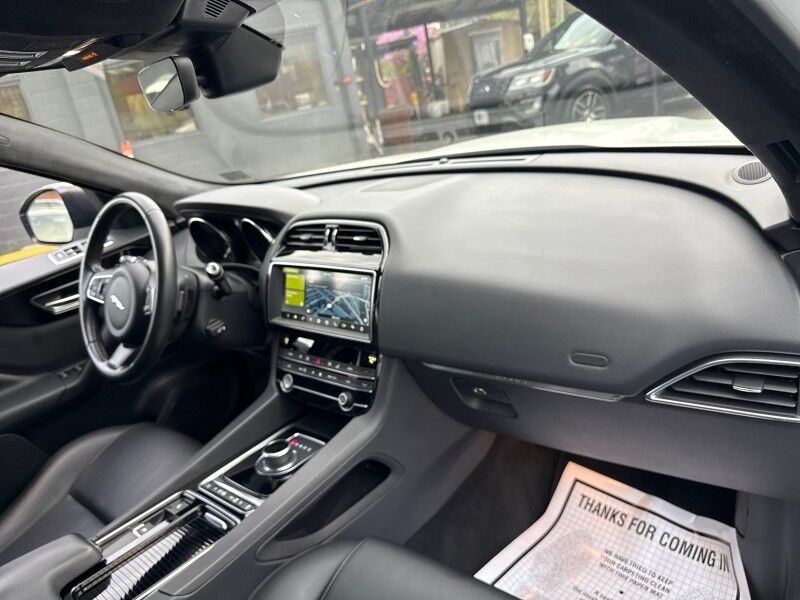 2020 Jaguar F-PACE 25t Premium AWD Arlington VA