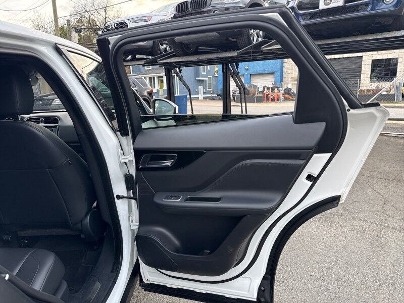 2020 Jaguar F-PACE 25t Premium AWD Arlington VA