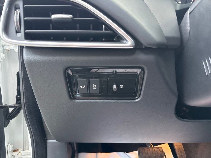 2020 Jaguar F-PACE 25t Premium AWD Arlington VA