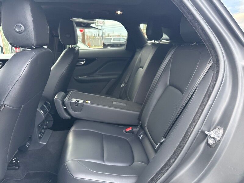 2020 Jaguar F-PACE 25t Premium AWD Arlington VA