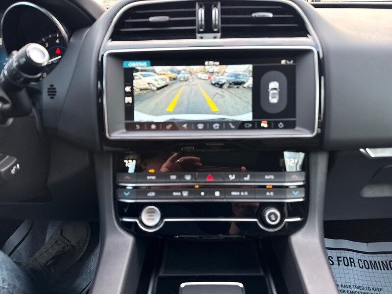 2020 Jaguar F-PACE 25t Premium AWD Arlington VA