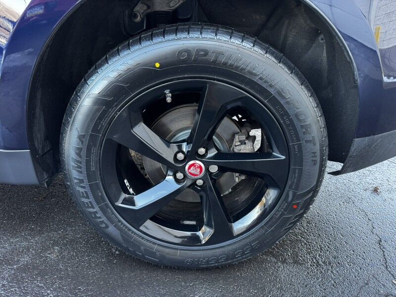 2020 Jaguar F-PACE 25t Premium Willow Grove PA