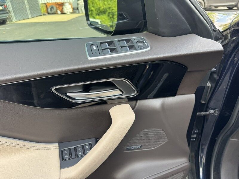 2020 Jaguar F-PACE 25t Prestige Willow Grove PA