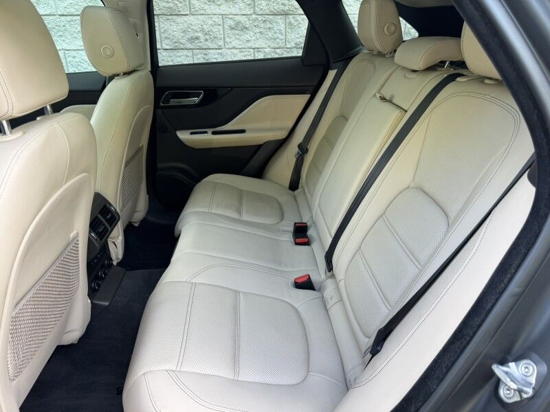 2020 Jaguar F-PACE 25t Prestige Willow Grove PA