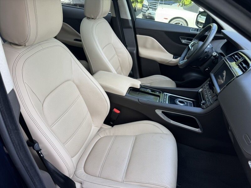 2020 Jaguar F-PACE 25t Prestige Willow Grove PA
