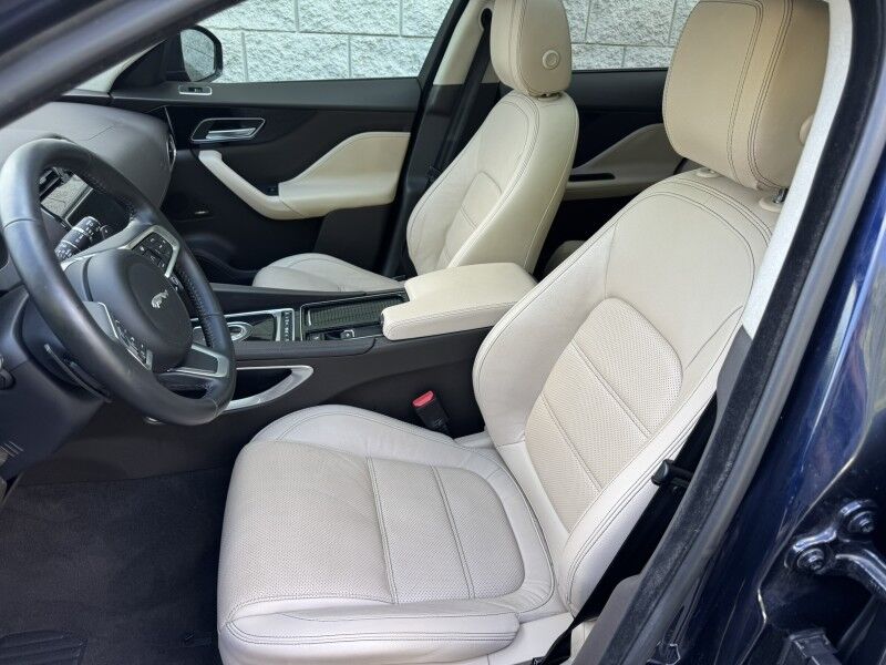 2020 Jaguar F-PACE 25t Prestige Willow Grove PA