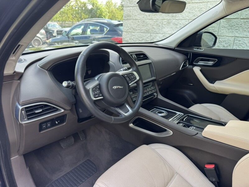 2020 Jaguar F-PACE 25t Prestige Willow Grove PA