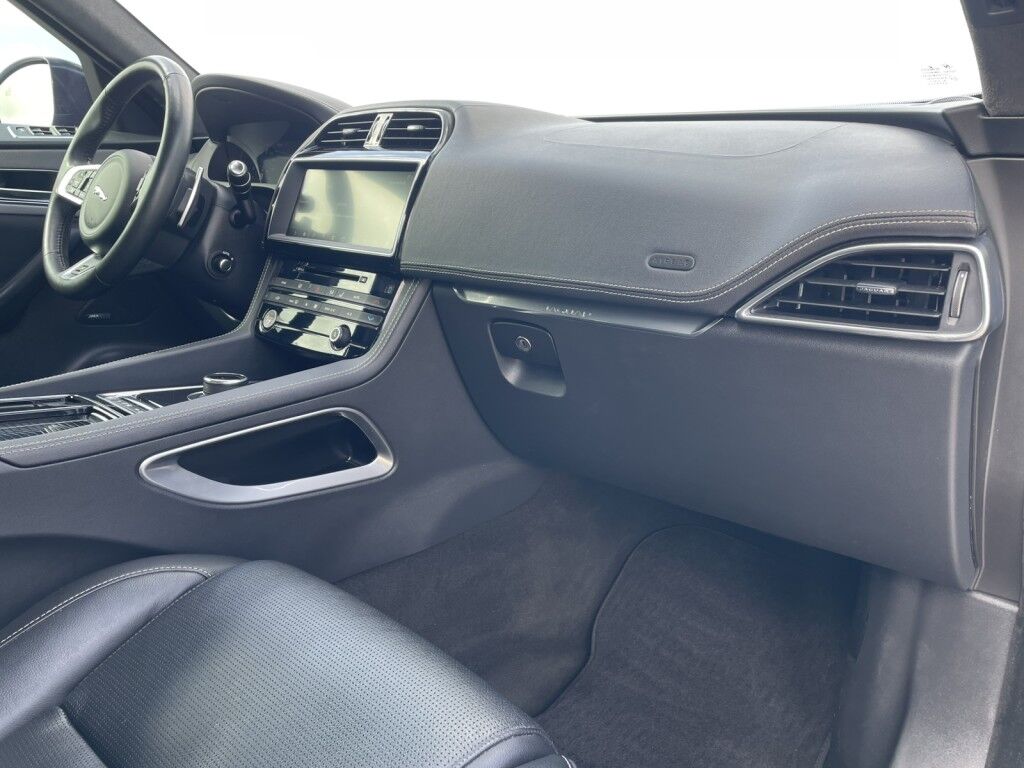 2020 Jaguar F-PACE S~SUPERCHARGED~DRIVE PKG~DYNAMIC SUSPENSION~ONLINE FINANCE AND SHIPPING AVAILABLE!! Sarasota FL