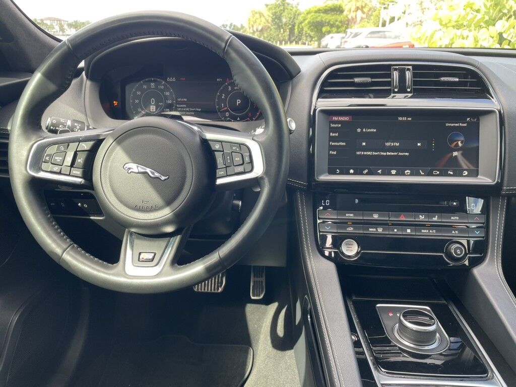 2020 Jaguar F-PACE S~SUPERCHARGED~DRIVE PKG~DYNAMIC SUSPENSION~ONLINE FINANCE AND SHIPPING AVAILABLE!! Sarasota FL