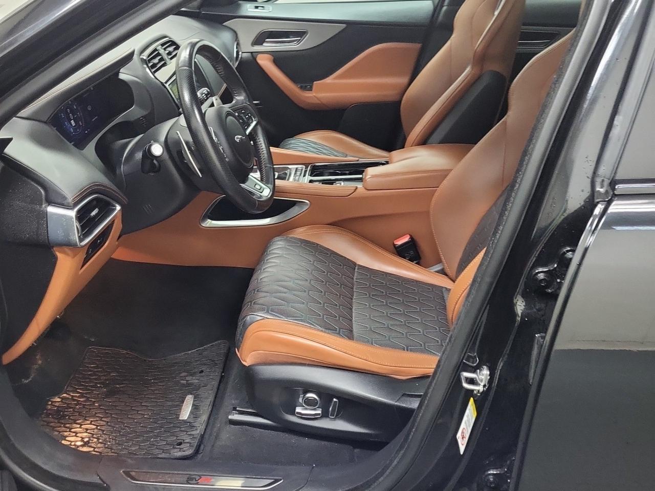 2020 Jaguar F-PACE SVR PANOROOF B.SPOT B.CAM MMRY & PWR LTHR NOACCIDENT Toronto ON