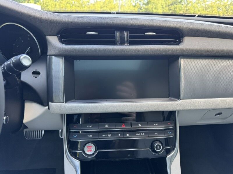 2020 Jaguar XF 25t Premium Willow Grove PA