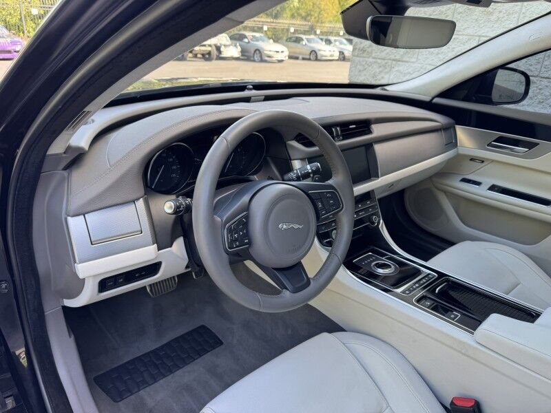 2020 Jaguar XF 25t Premium Willow Grove PA