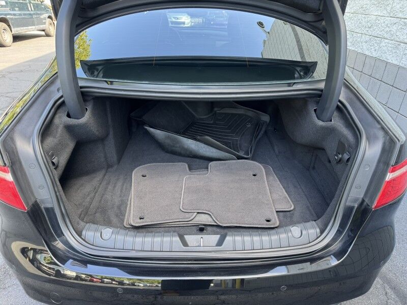 2020 Jaguar XF 25t Premium Willow Grove PA