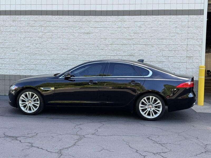 2020 Jaguar XF 25t Premium Willow Grove PA