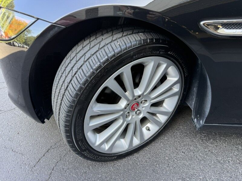 2020 Jaguar XF 25t Premium Willow Grove PA