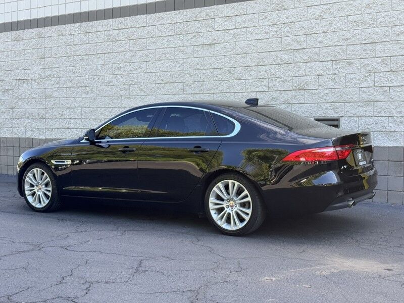 2020 Jaguar XF 25t Premium Willow Grove PA