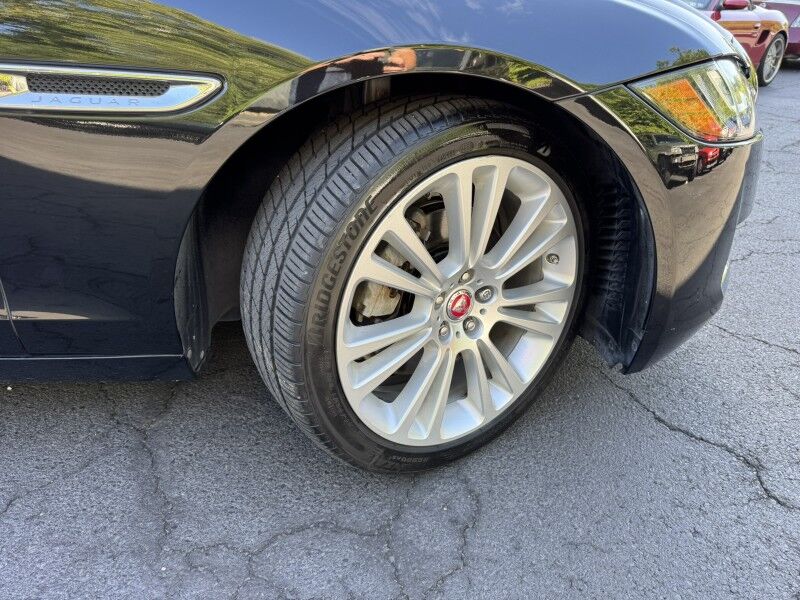 2020 Jaguar XF 25t Premium Willow Grove PA