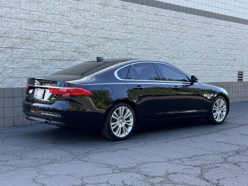 2020 Jaguar XF 25t Premium Willow Grove PA