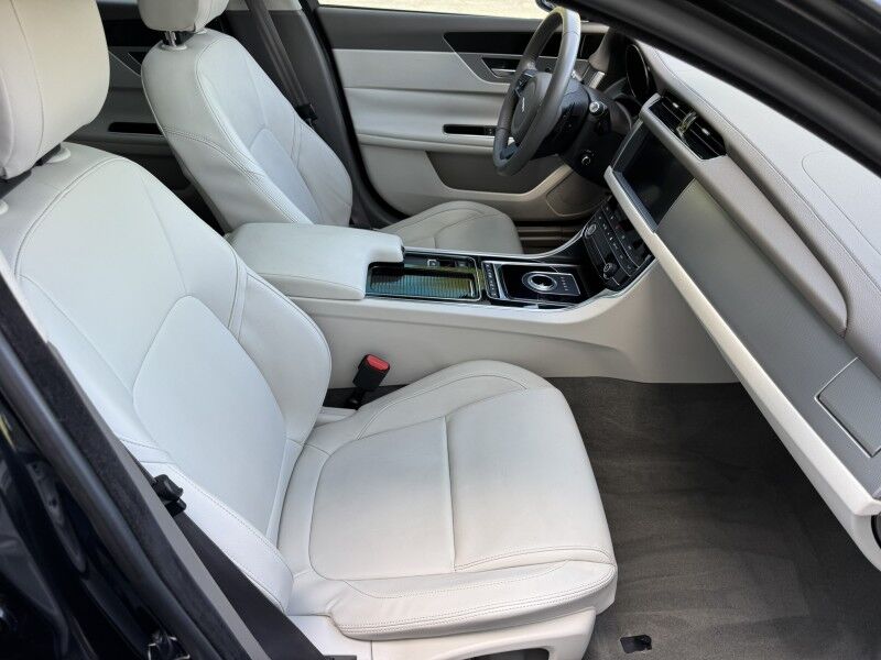 2020 Jaguar XF 25t Premium Willow Grove PA