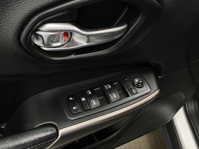 2020 Jeep CHEROKEE Appleton WI