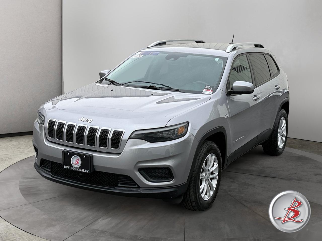 2020 Jeep CHEROKEE Latitude