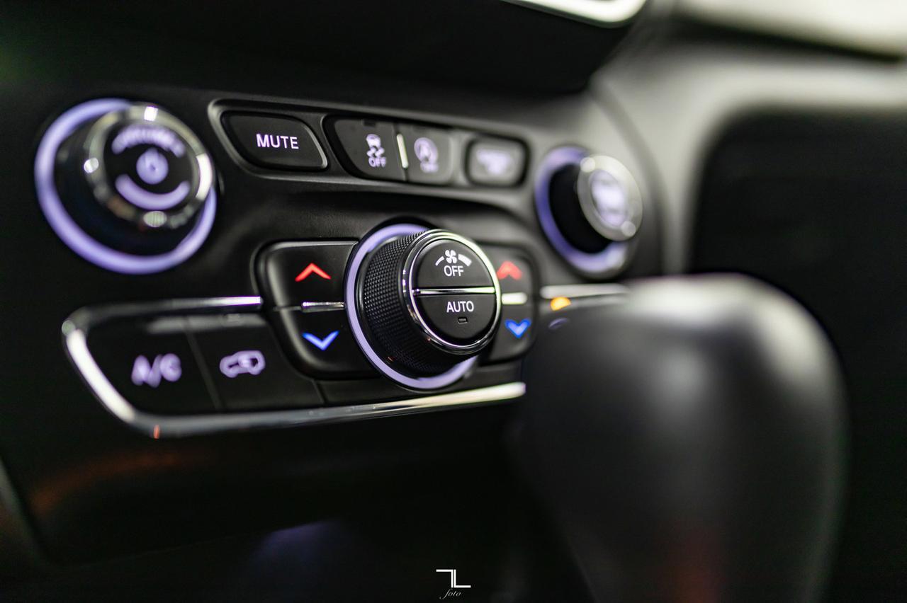 2020 Jeep Cherokee 4x4 Trailhawk Leather Nav BCam Red Deer AB