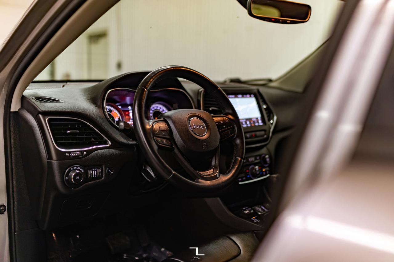 2020 Jeep Cherokee 4x4 Trailhawk Leather Nav BCam Red Deer AB