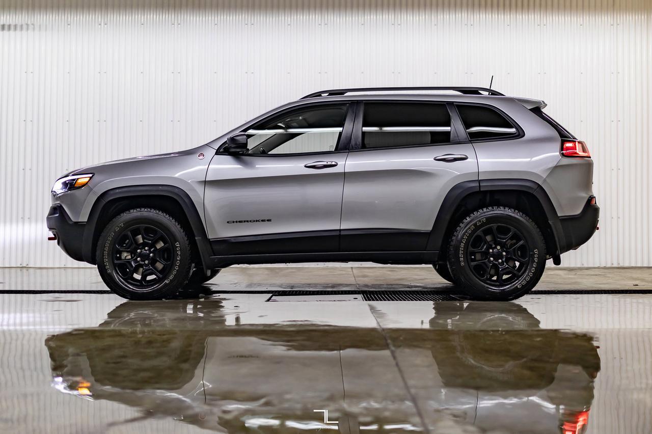 2020 Jeep Cherokee 4x4 Trailhawk Leather Nav BCam Red Deer AB