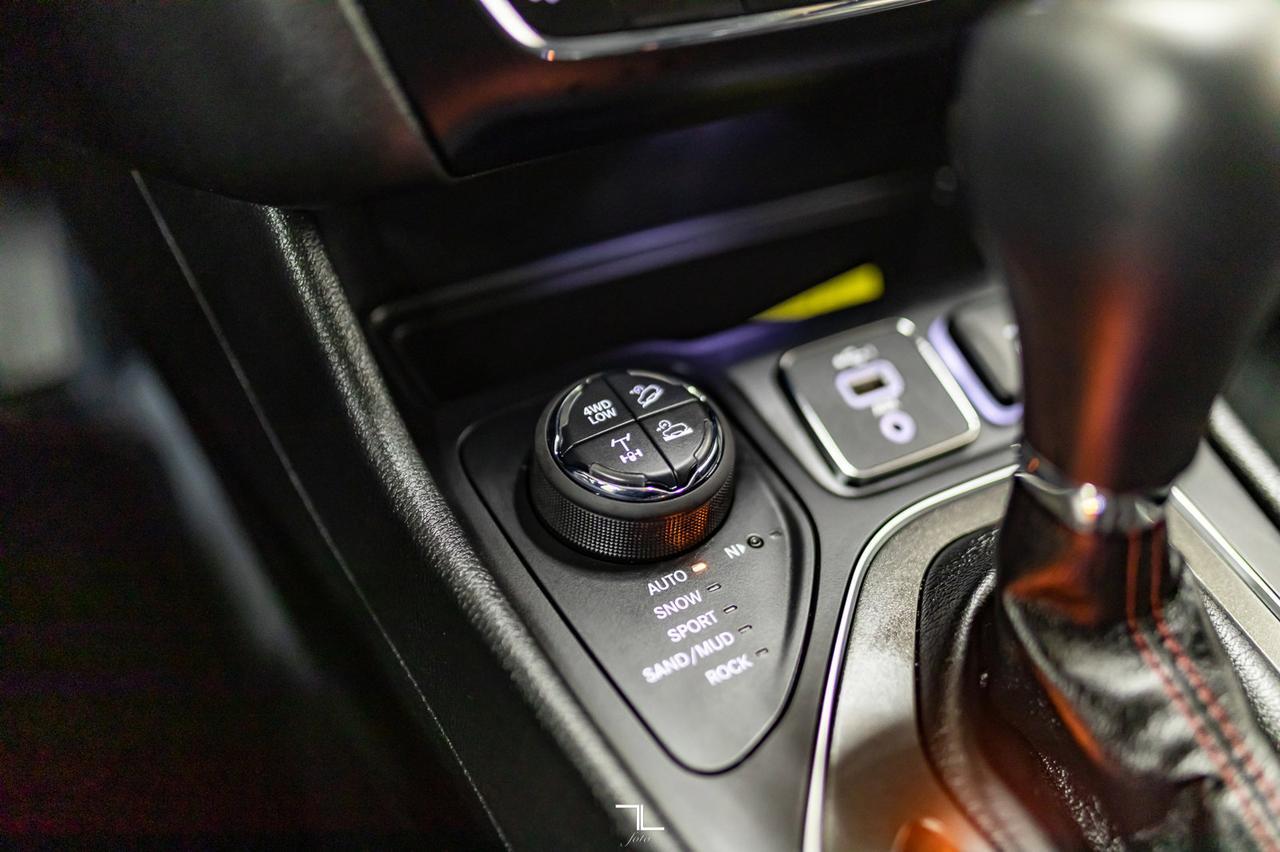 2020 Jeep Cherokee 4x4 Trailhawk Leather Nav BCam Red Deer AB