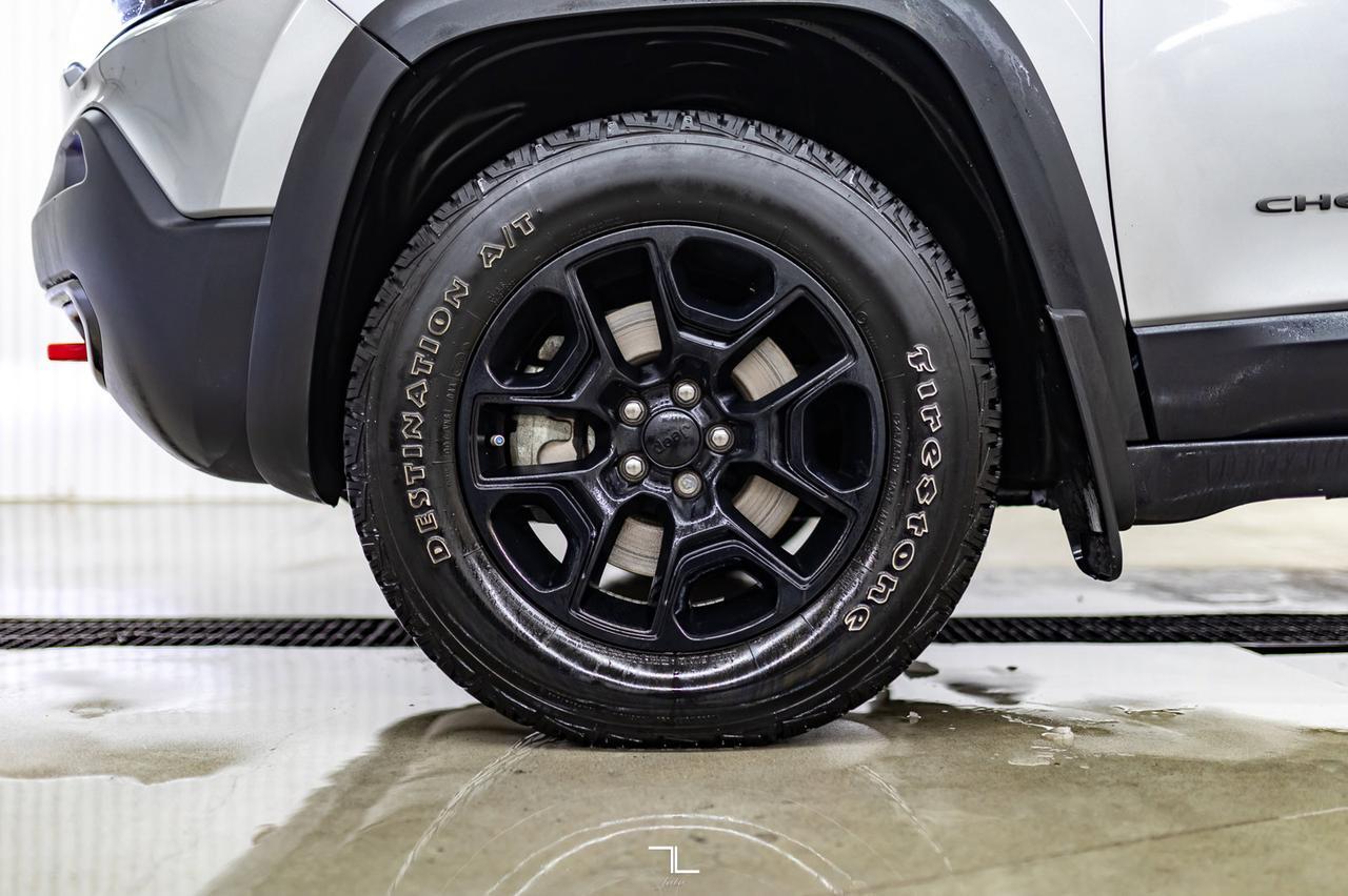 2020 Jeep Cherokee 4x4 Trailhawk Leather Nav BCam Red Deer AB