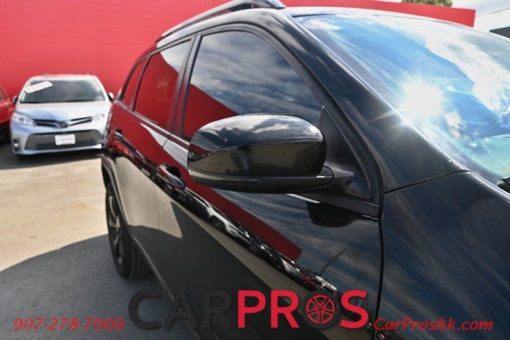 2020 Jeep Cherokee Altitude - 2.4L - Automatic - 4X4 - Remote Start - Heated Front Seats & Steering Wheel - Block Heater - LED Fog Lights - Keyless Entry - Backup Camera - Apple CarPlay/Google Android Auto Anchorage AK