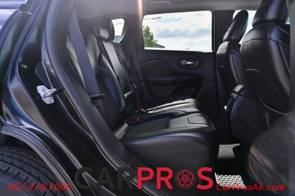 2020 Jeep Cherokee Altitude - 2.4L - Automatic - 4X4 - Remote Start - Heated Front Seats & Steering Wheel - Block Heater - LED Fog Lights - Keyless Entry - Backup Camera - Apple CarPlay/Google Android Auto Anchorage AK