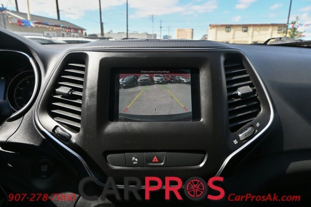 2020 Jeep Cherokee Altitude - 2.4L - Automatic - 4X4 - Remote Start - Heated Front Seats & Steering Wheel - Block Heater - LED Fog Lights - Keyless Entry - Backup Camera - Apple CarPlay/Google Android Auto Anchorage AK